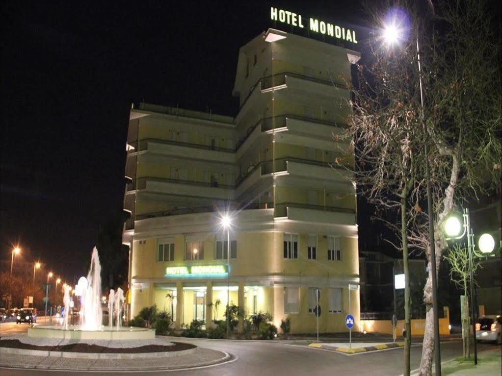 Hotel Mondial Porto Recanati Exteriör bild