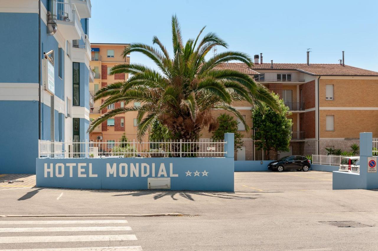 Hotel Mondial Porto Recanati Exteriör bild